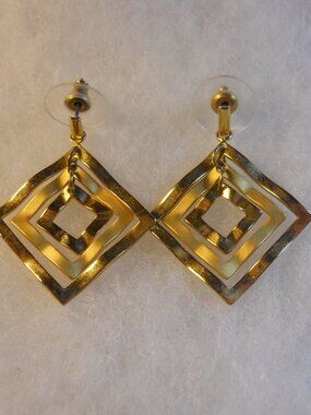 Best - Geometric Square Earrings     830